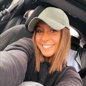 Meet your Posher, Annie